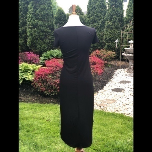 Maxi dress with graphic 3-D design - Picture 7 of 9